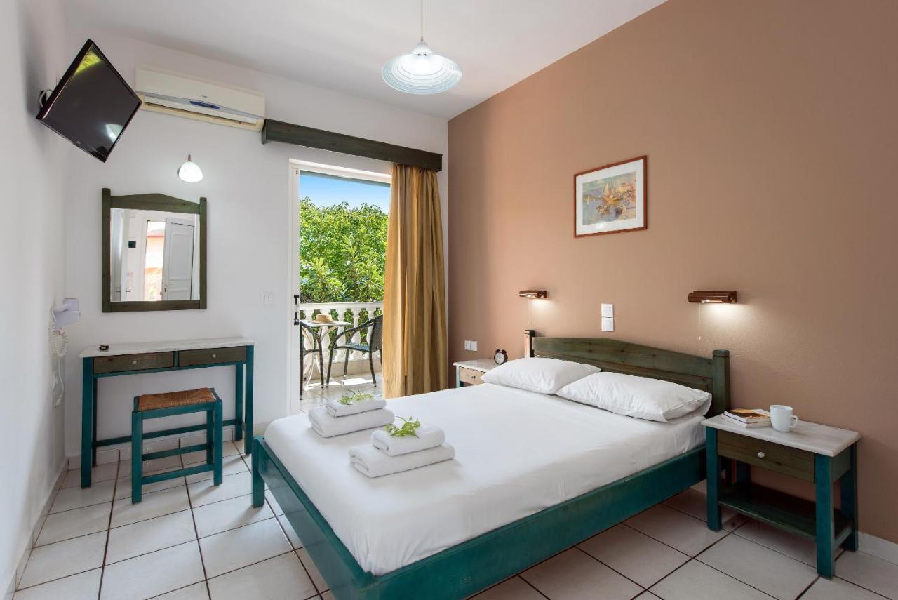 Eriva Hotel Acharavi  Exterior foto